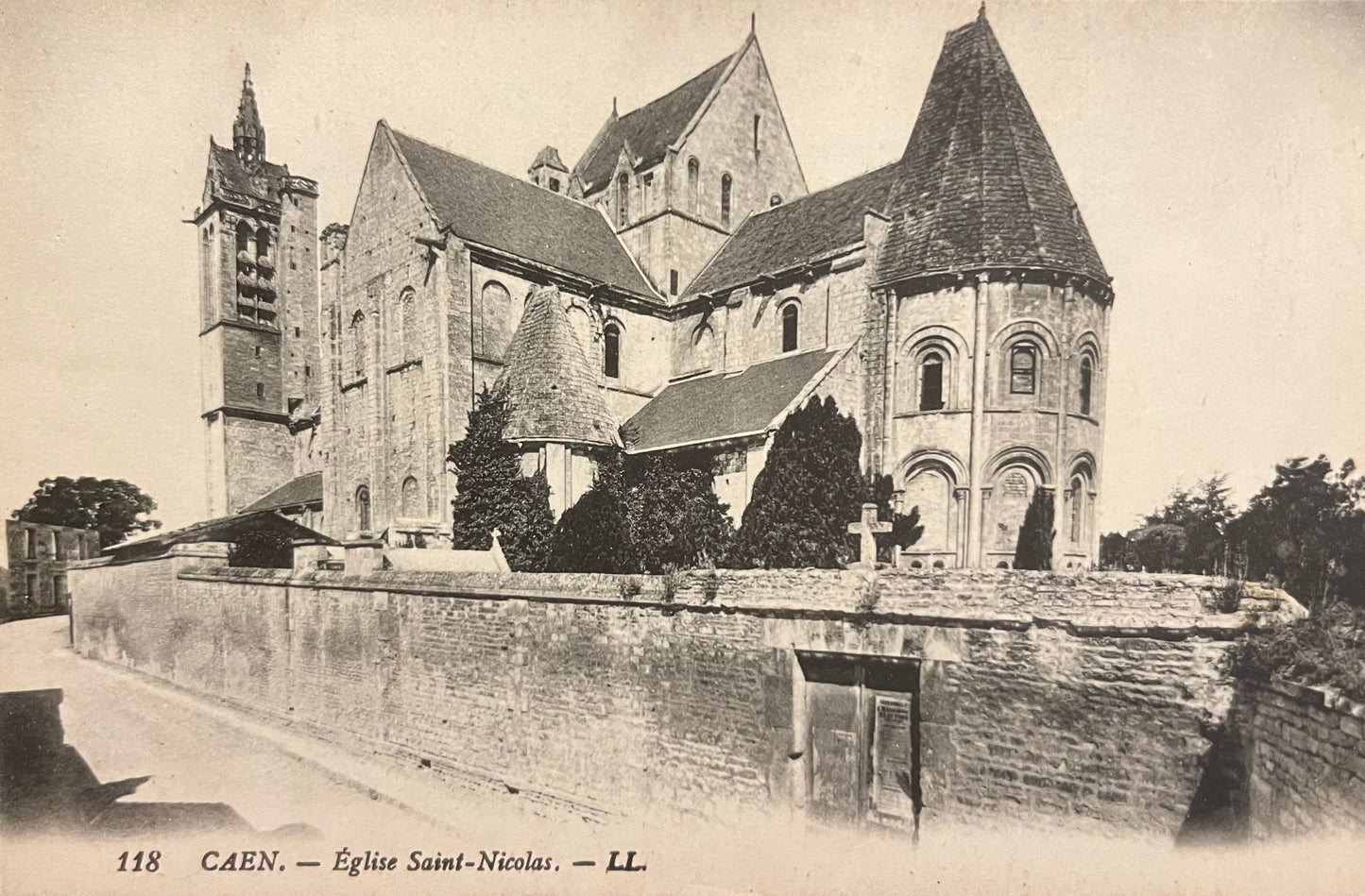 CPA FR14 Caen - Église Saint-Nicolas - LL