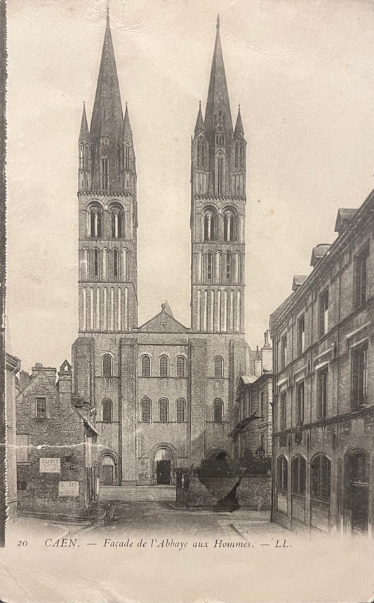 CPA FR14 Caen - Façade de l’Abbaye aux Hommes - LL