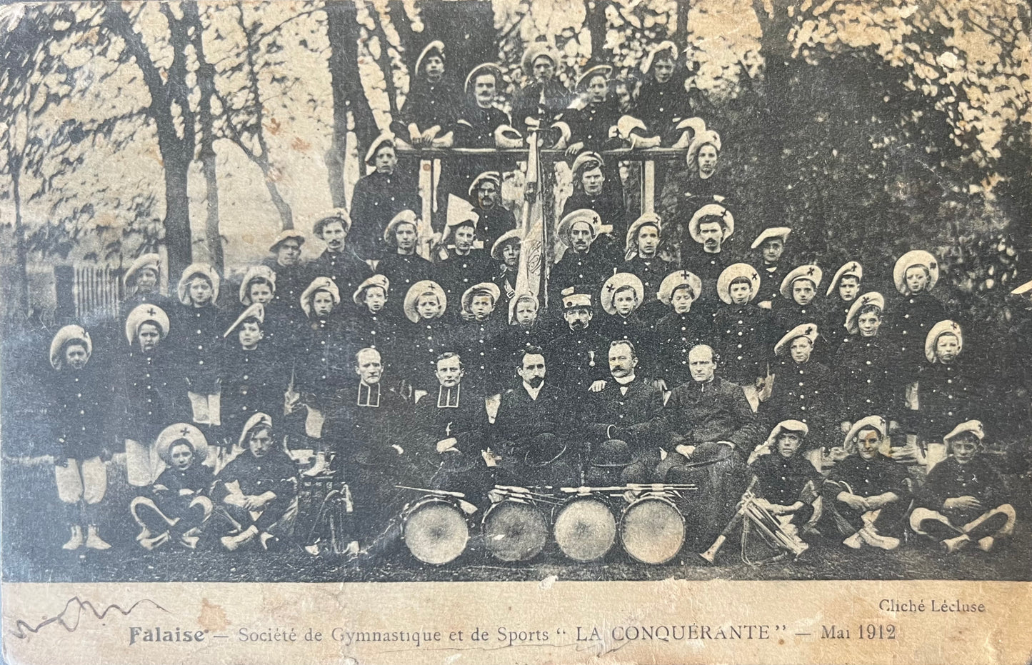 CPA FR14 Falaise - Société de Gymnastique et de Sports "La Conquérane" - Mai 1912