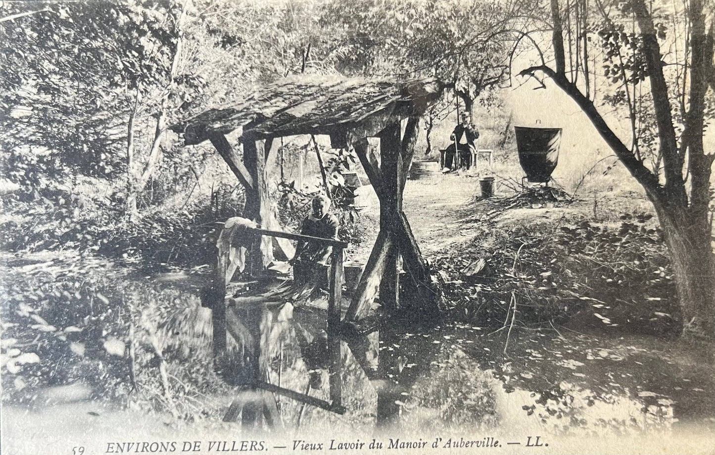 CPA FR14 Environs de Villers - Vieux Lavoir du Manoir d'Auberville